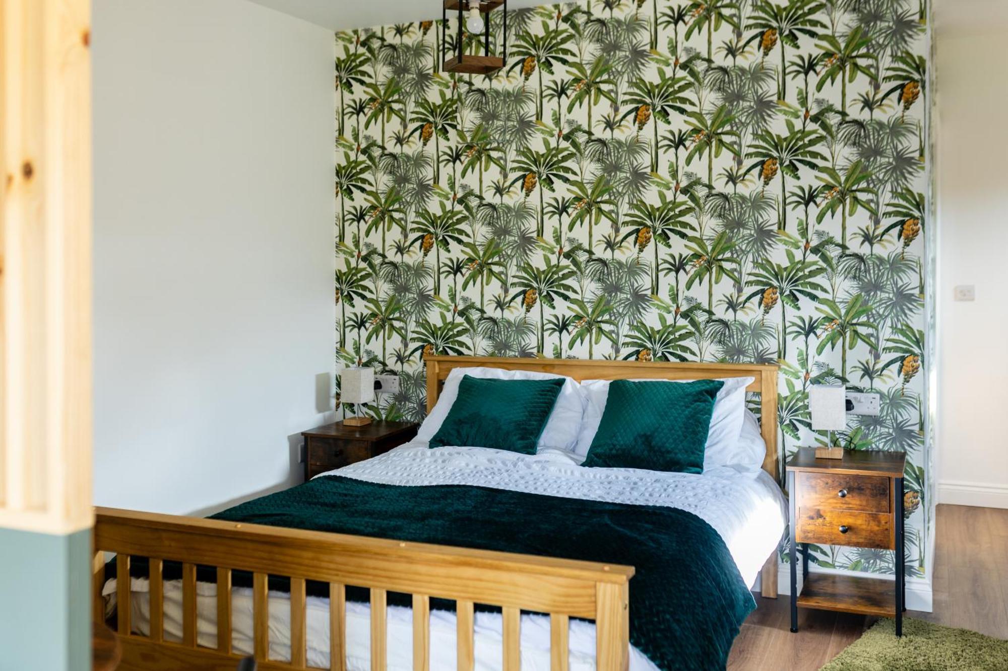 Midford Hideaway Apartment Bath Luaran gambar